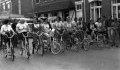Courses à vélo (années 1970) - Document : Edith Renaux - JPEG - 229.5 ko